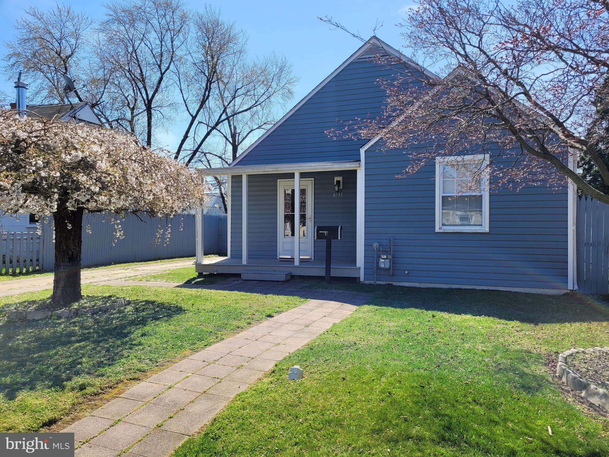 WATERSEDGE - Residential