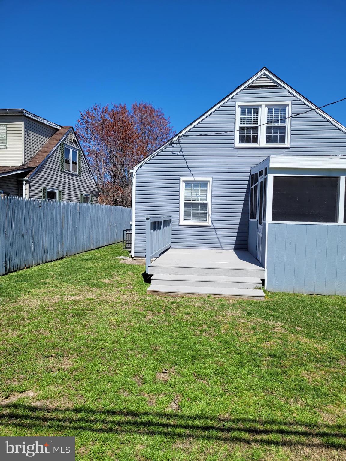 WATERSEDGE - Residential