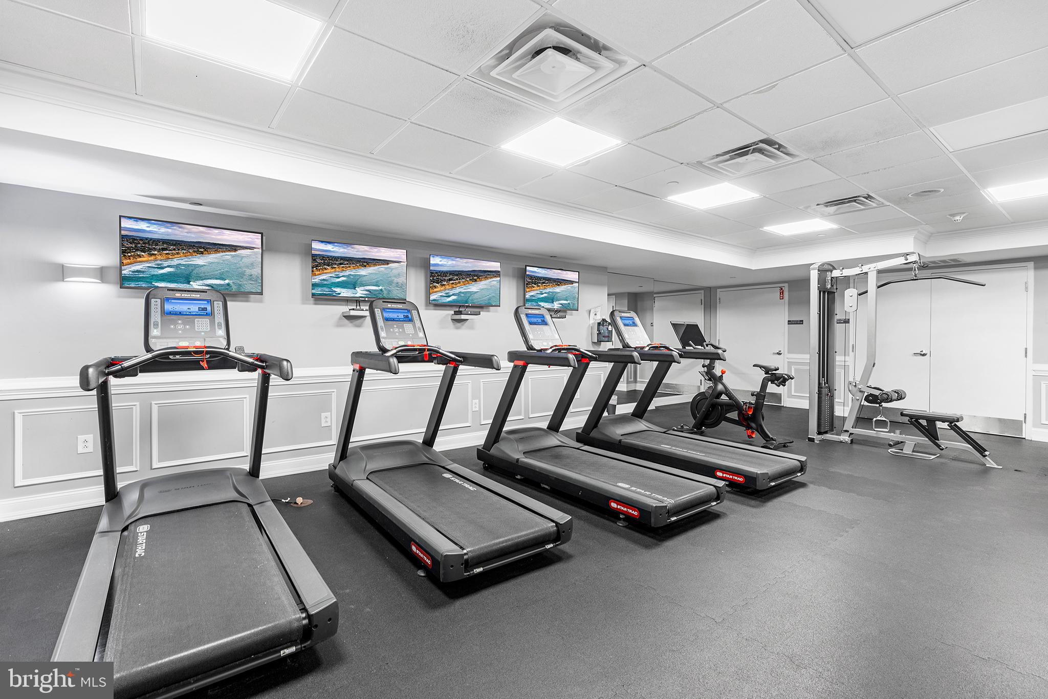 HUNTINGDON PLACE - Residential