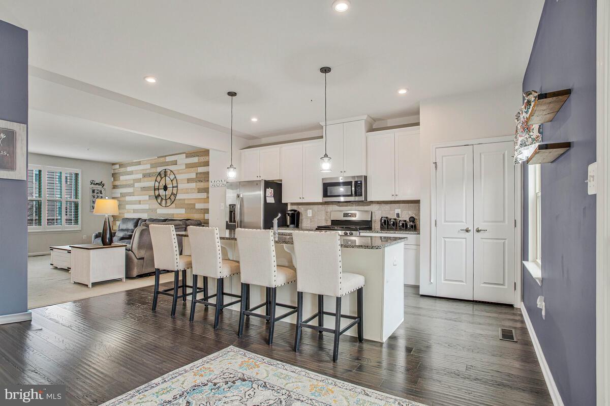 RESERVE AT PONDVIEW - Residential