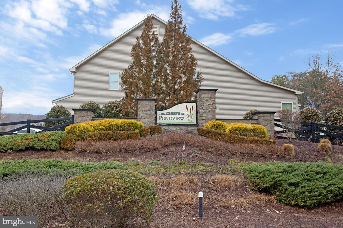 RESERVE AT PONDVIEW - Residential