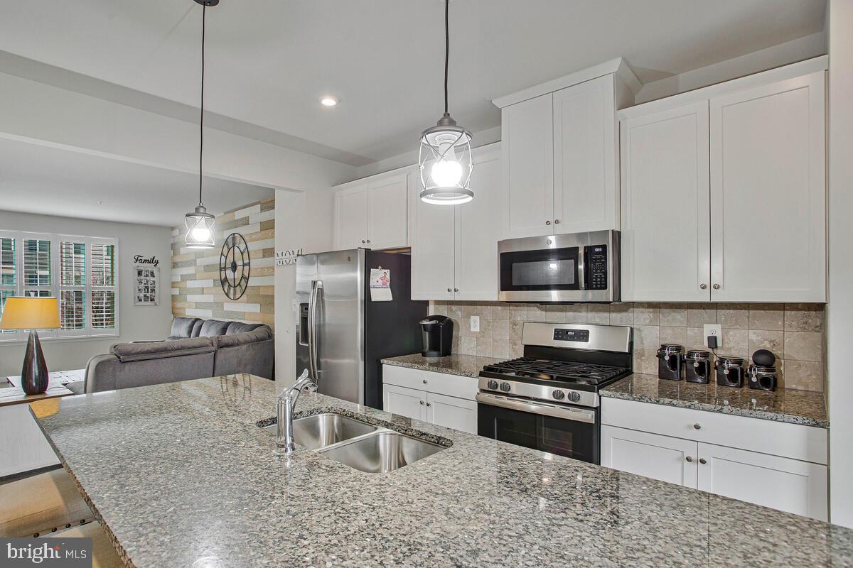 RESERVE AT PONDVIEW - Residential