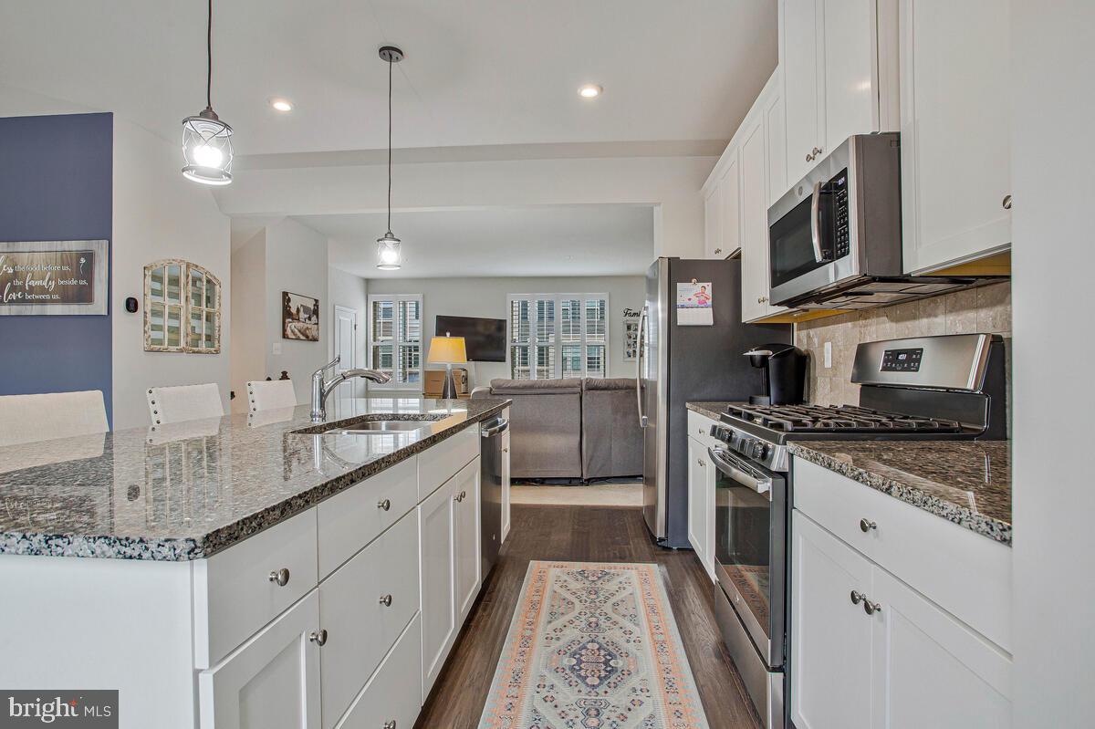 RESERVE AT PONDVIEW - Residential