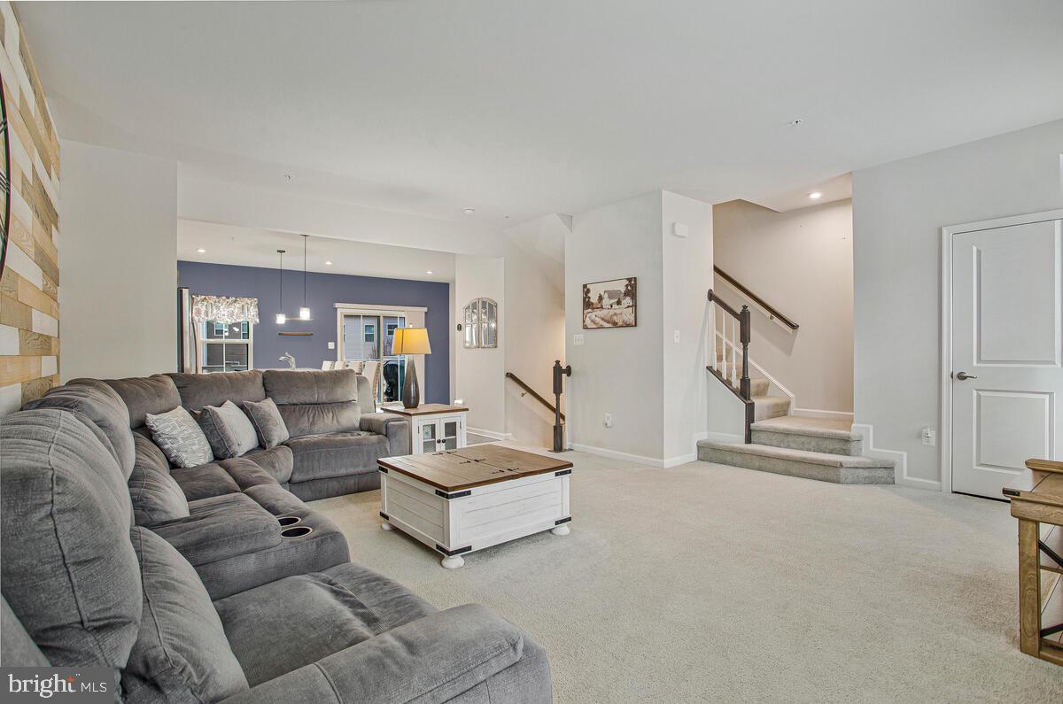 RESERVE AT PONDVIEW - Residential