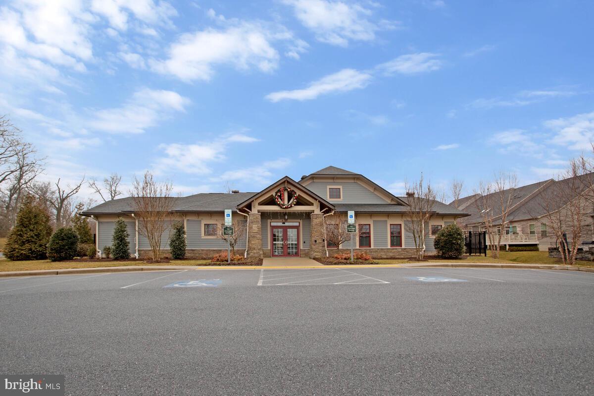 RESERVE AT PONDVIEW - Residential