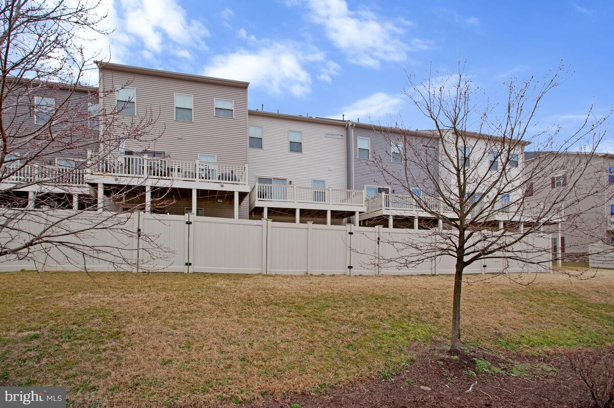 RESERVE AT PONDVIEW - Residential