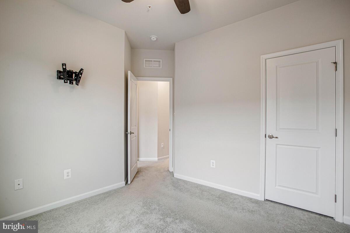 RESERVE AT PONDVIEW - Residential