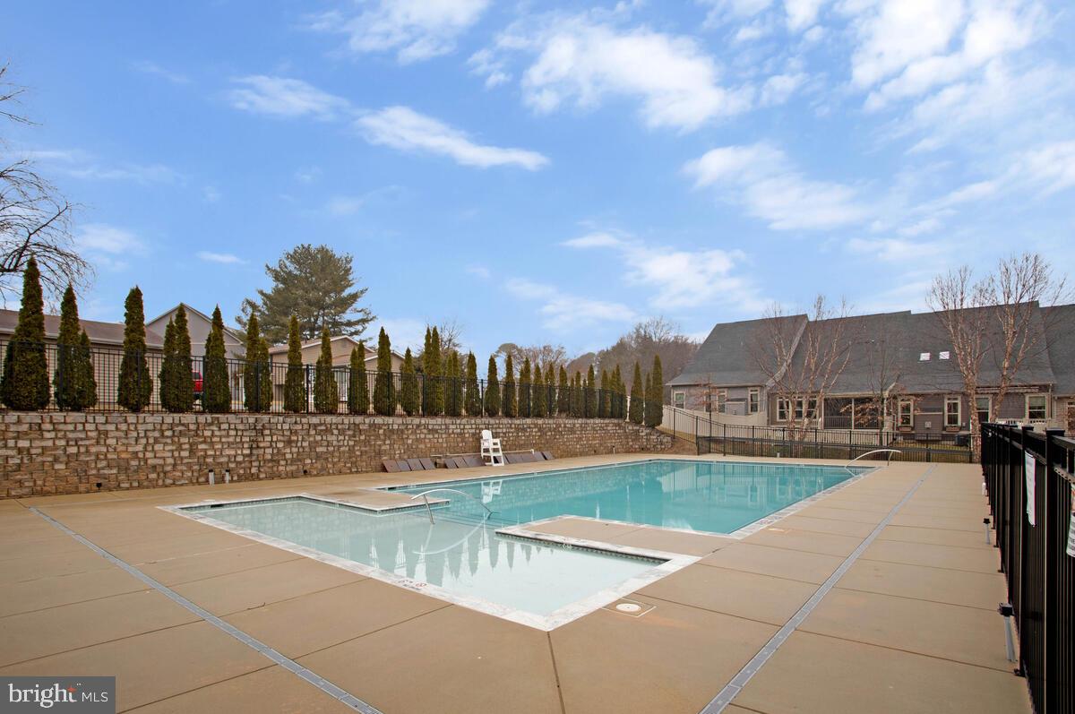 RESERVE AT PONDVIEW - Residential