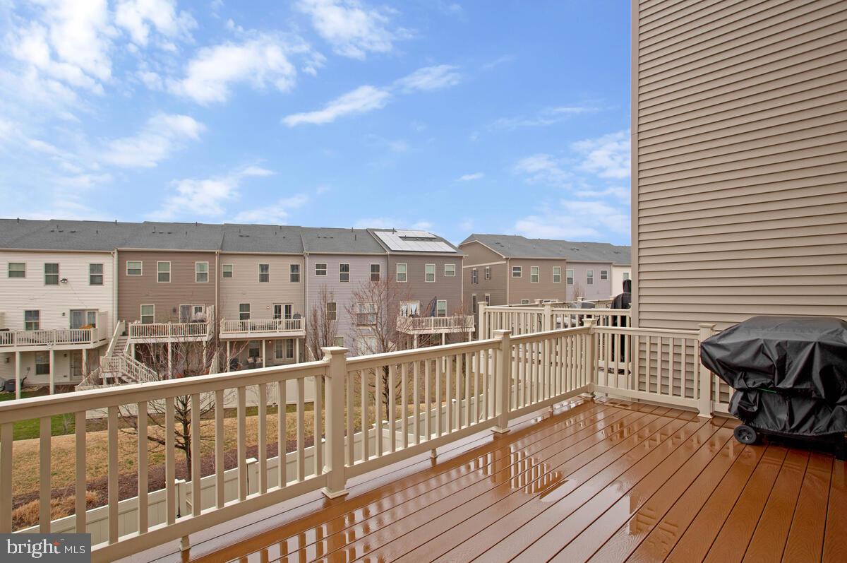 RESERVE AT PONDVIEW - Residential