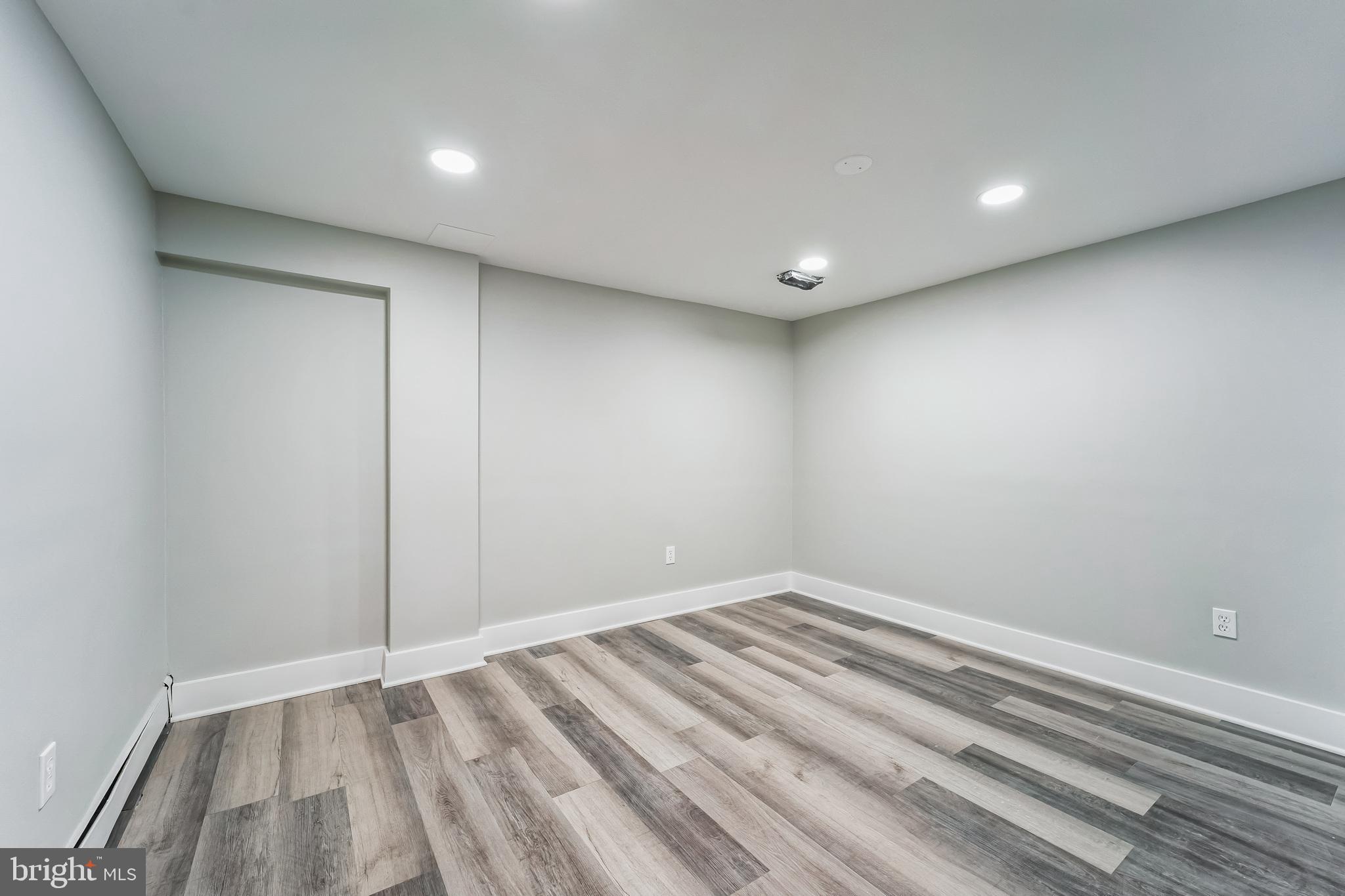 VILLAGE OF OWEN BROWN - Residential