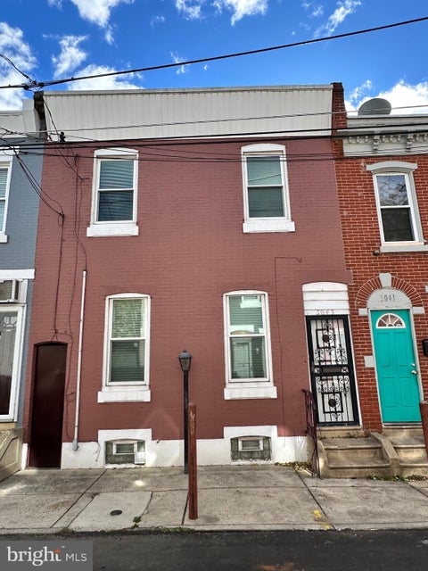 Townhouse For Sale - 3043 Coral Street<br/> PHILADELPHIA, PA 19134