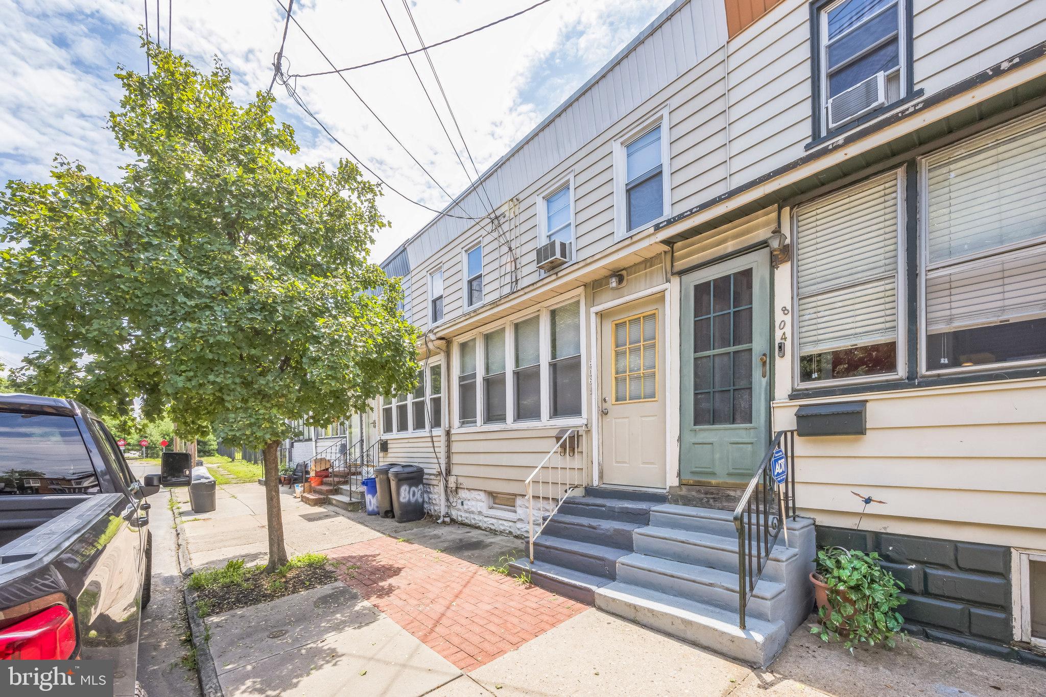 806 POWELL STREET