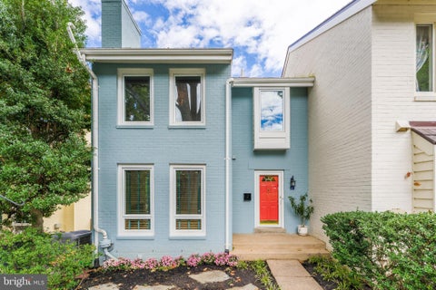 Photo of 2001 Chadds Ford Drive, RESTON, VA 20191 (MLS # VAFX2332964)