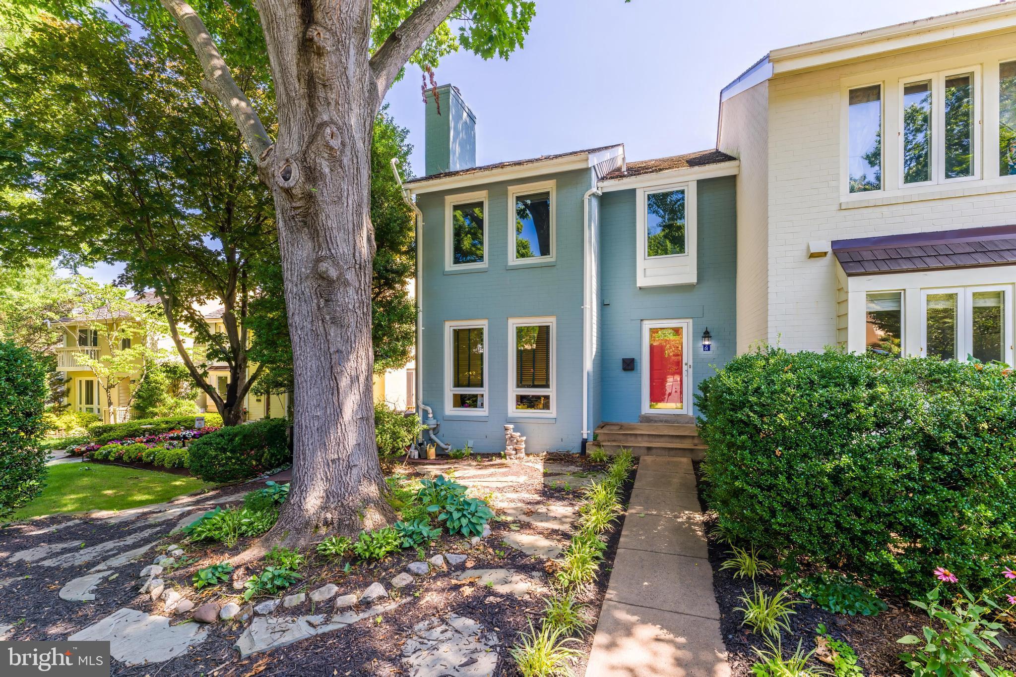 2001 CHADDS FORD DRIVE