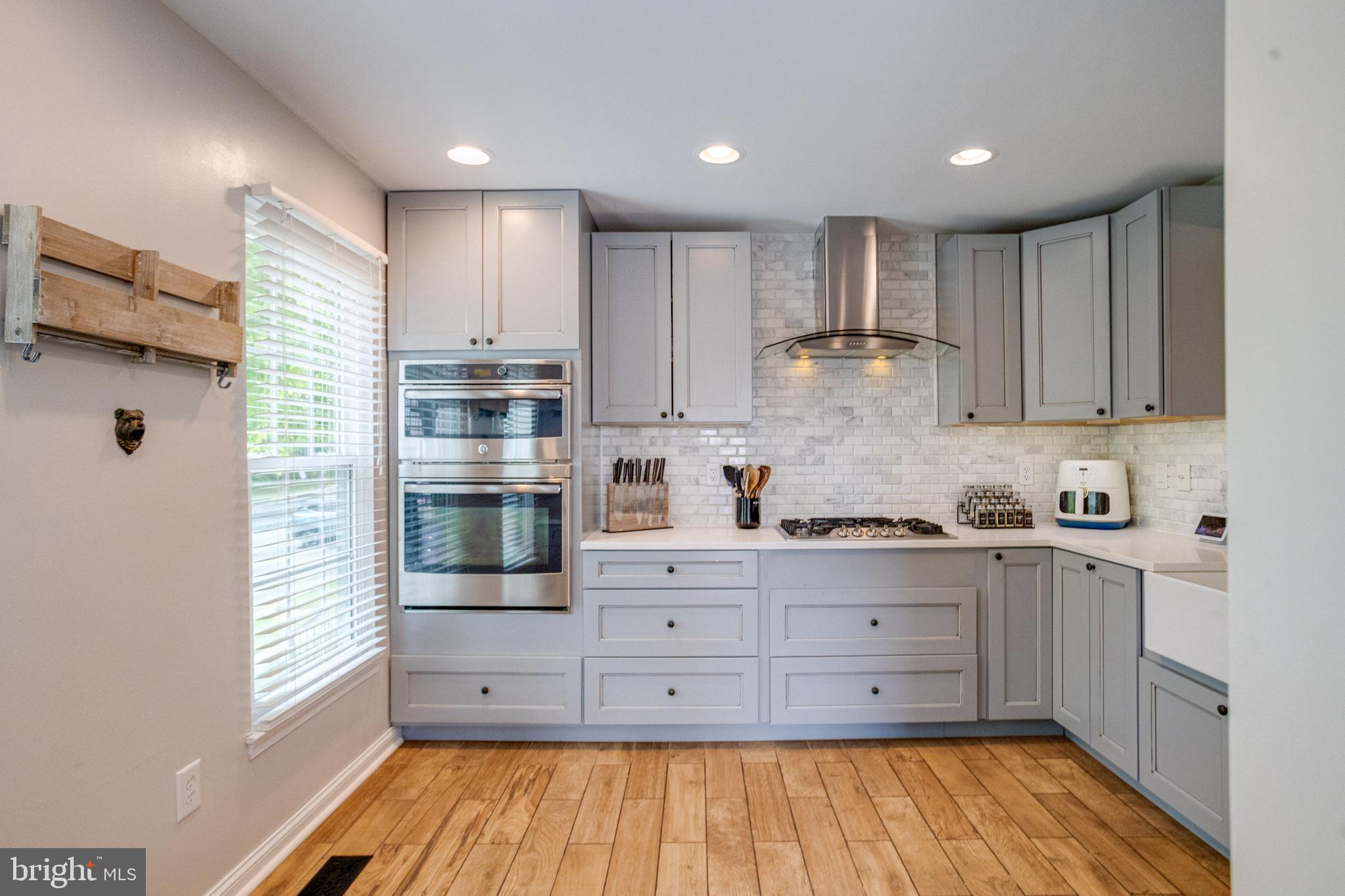 CASTLE STONE AT WHITE MARSH - Residential