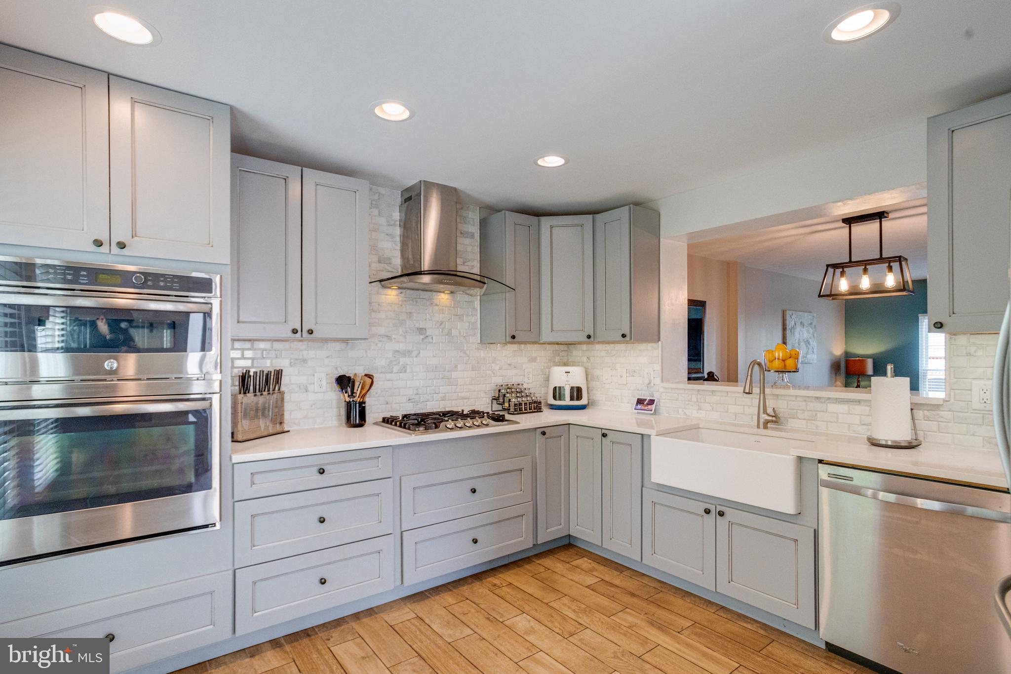 CASTLE STONE AT WHITE MARSH - Residential