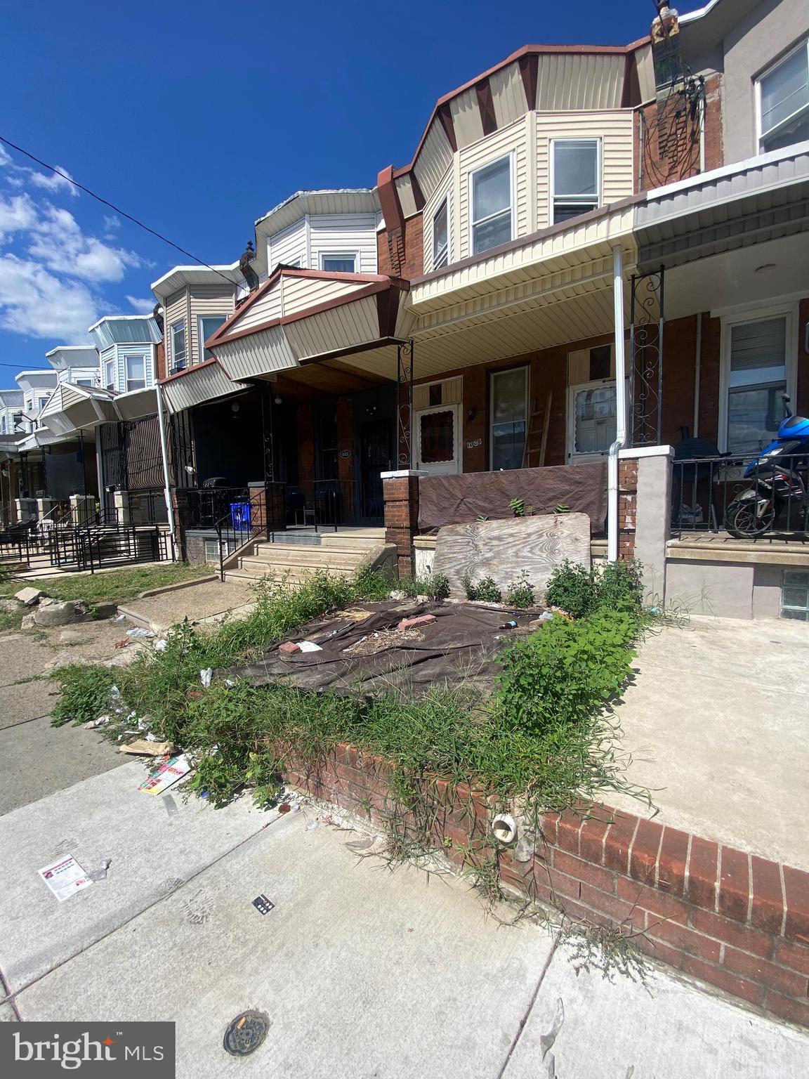 1923 E TIOGA STREET