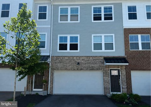 Photo of 59 Four Leaf Drive, DOWNINGTOWN, PA 19335 (MLS # PACT2126692)