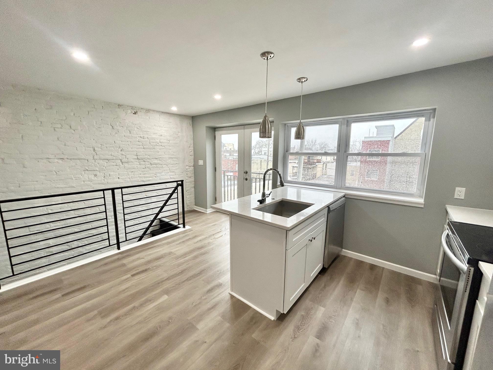 NORRIS SQUARE - Residential Lease