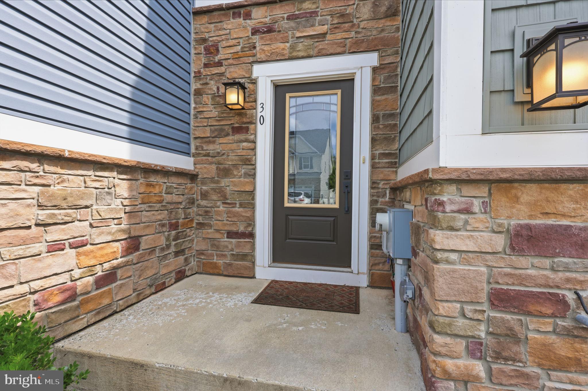 30 GRIFFIN WAY