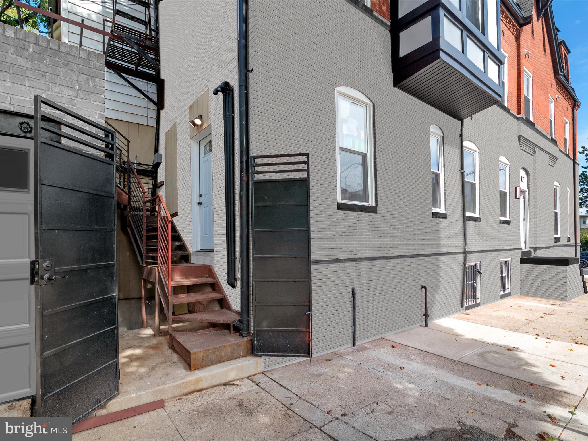 BARCLAY - Residential Lease