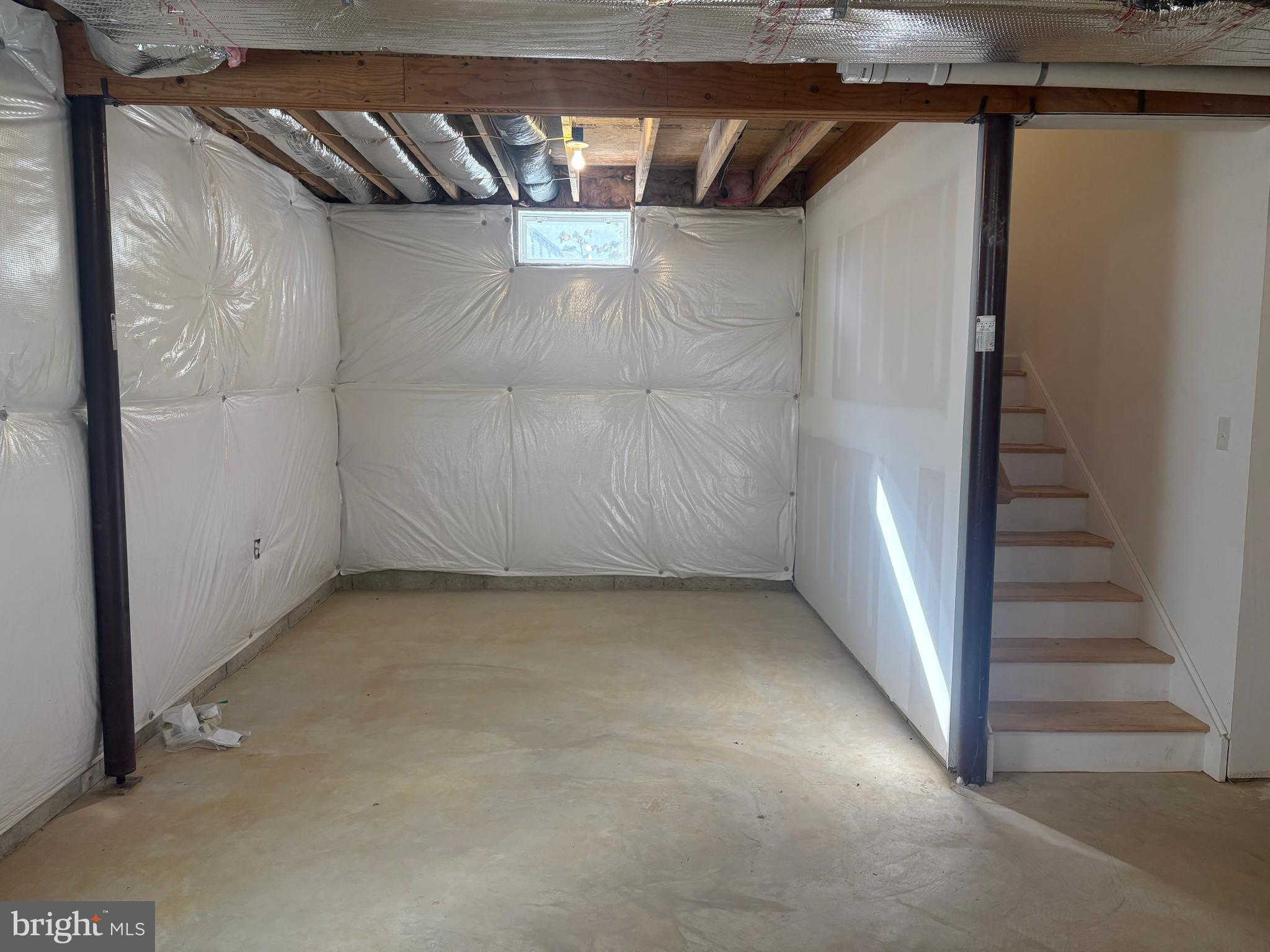 NORTH HILLS - Residential Lease