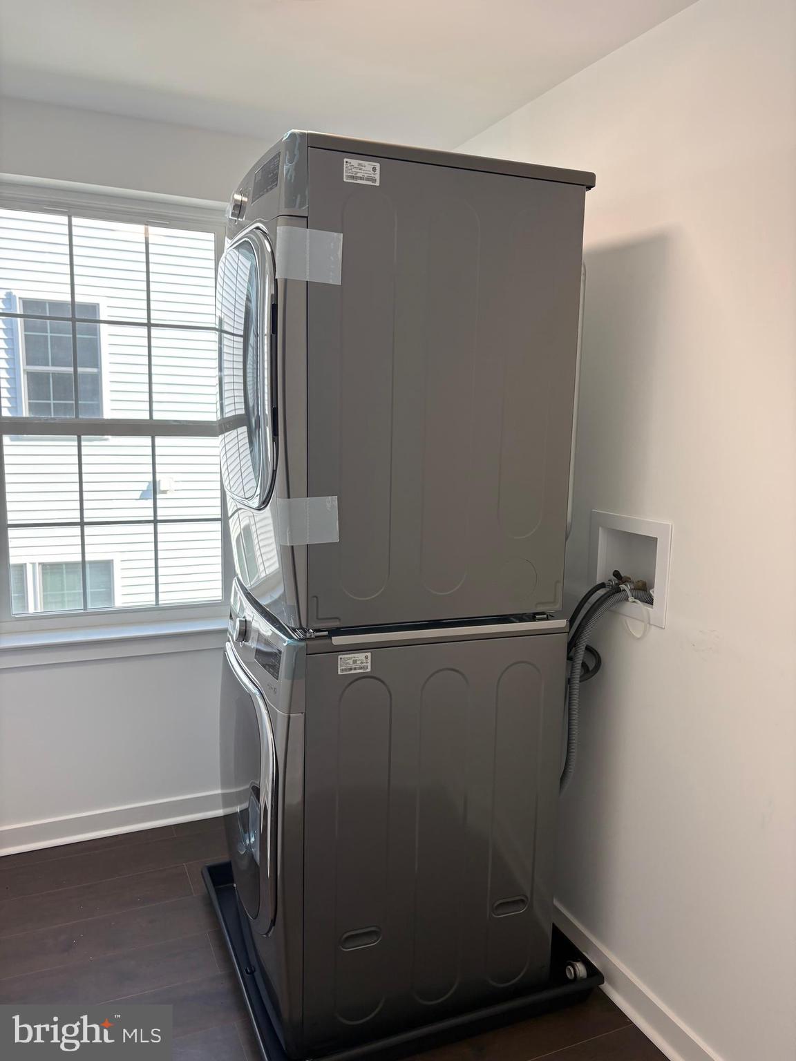 NORTH HILLS - Residential Lease