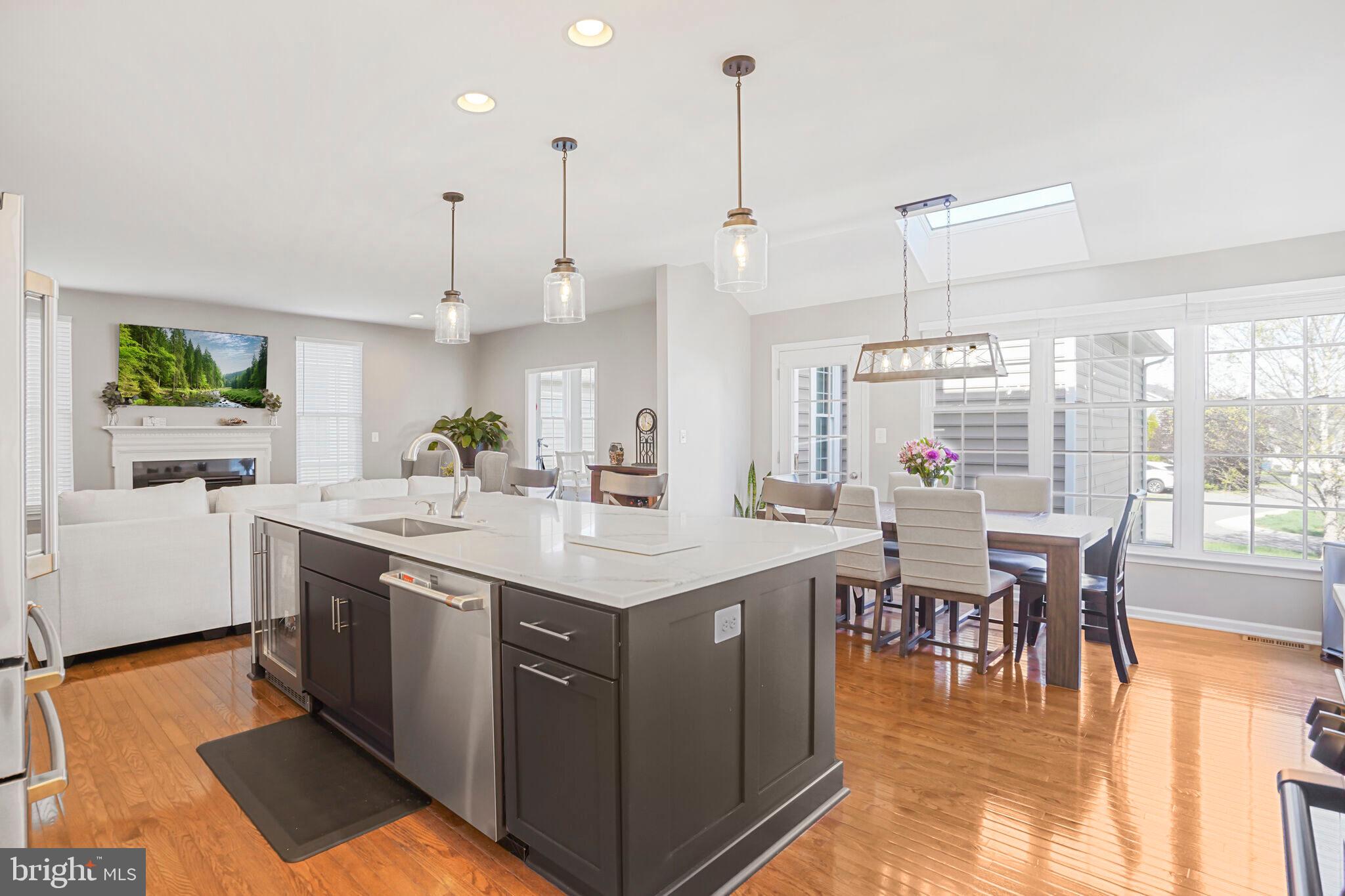 SOUTH RIDING - Residential