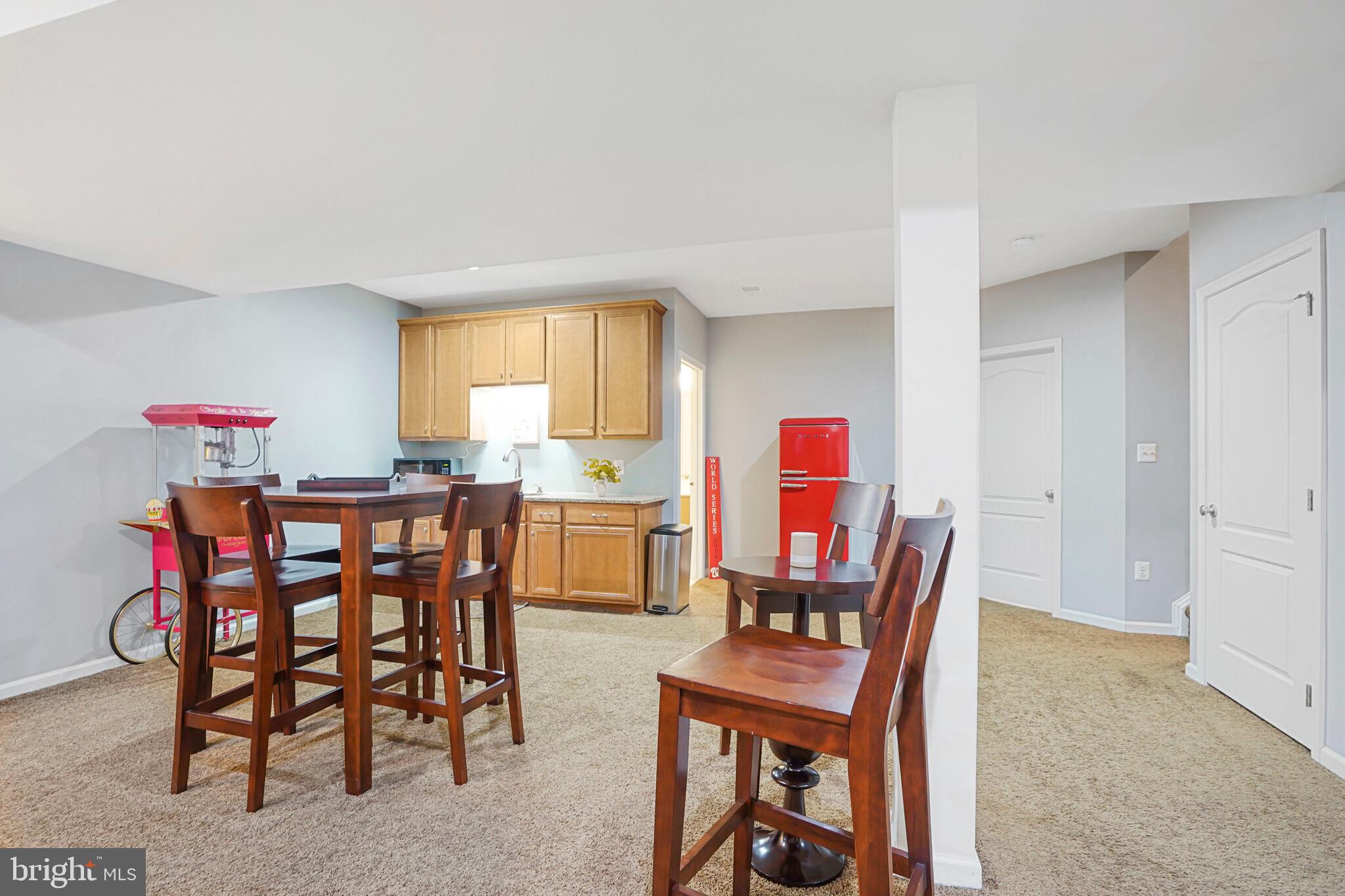 SOUTH RIDING - Residential