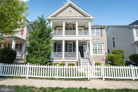 25210 Ulysses Street, Chantilly, VA MLS: VALO2093610