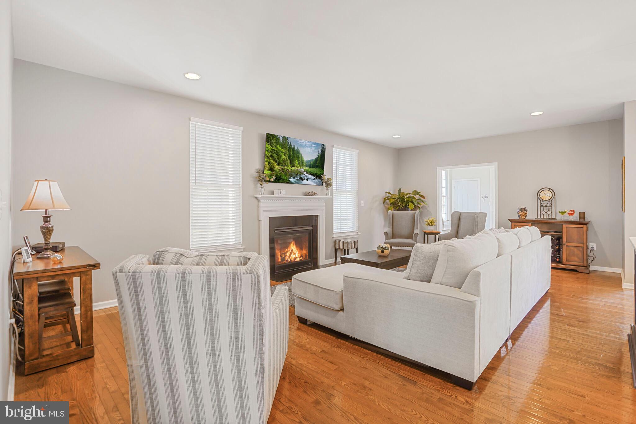 SOUTH RIDING - Residential