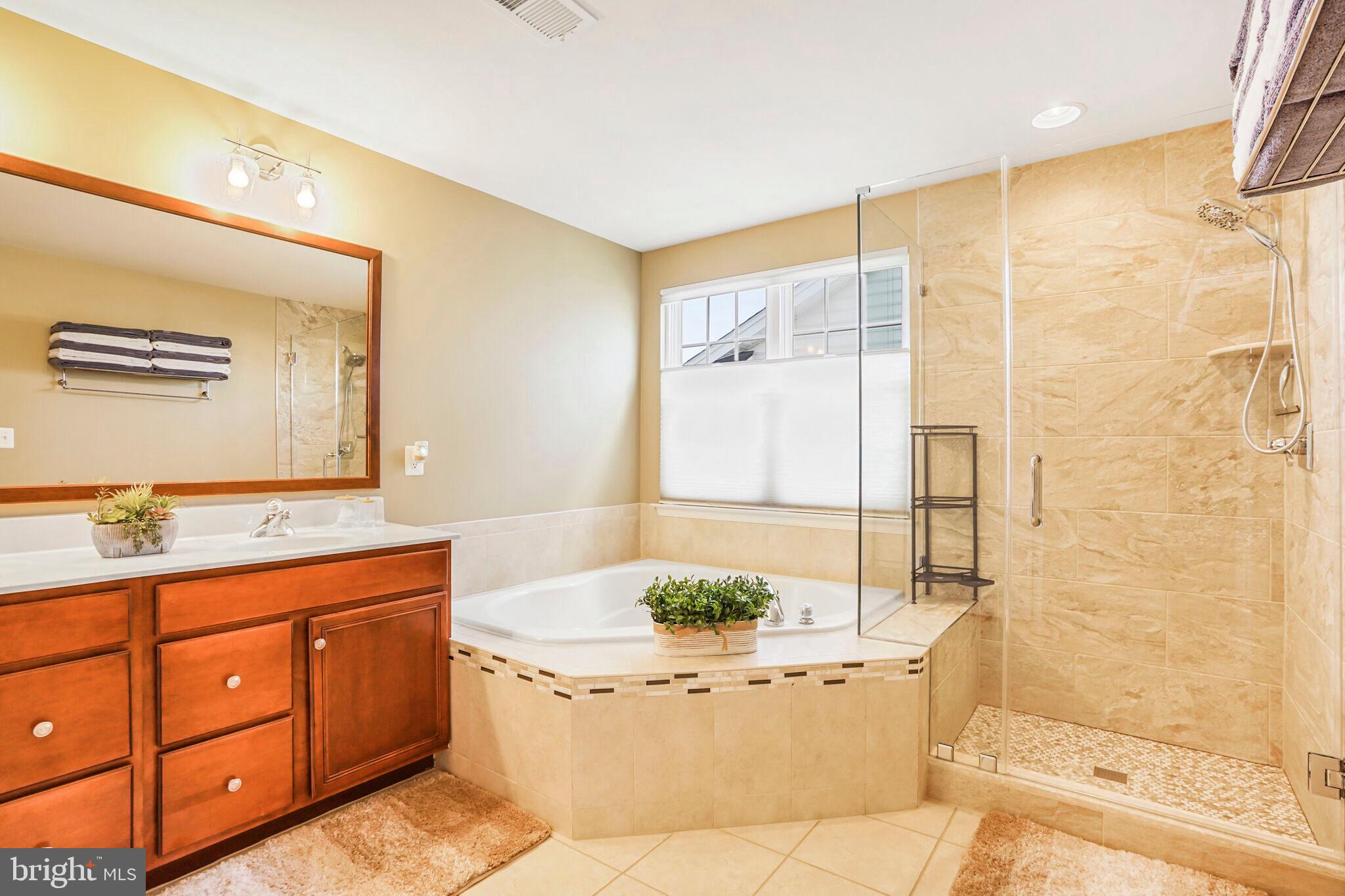 SOUTH RIDING - Residential