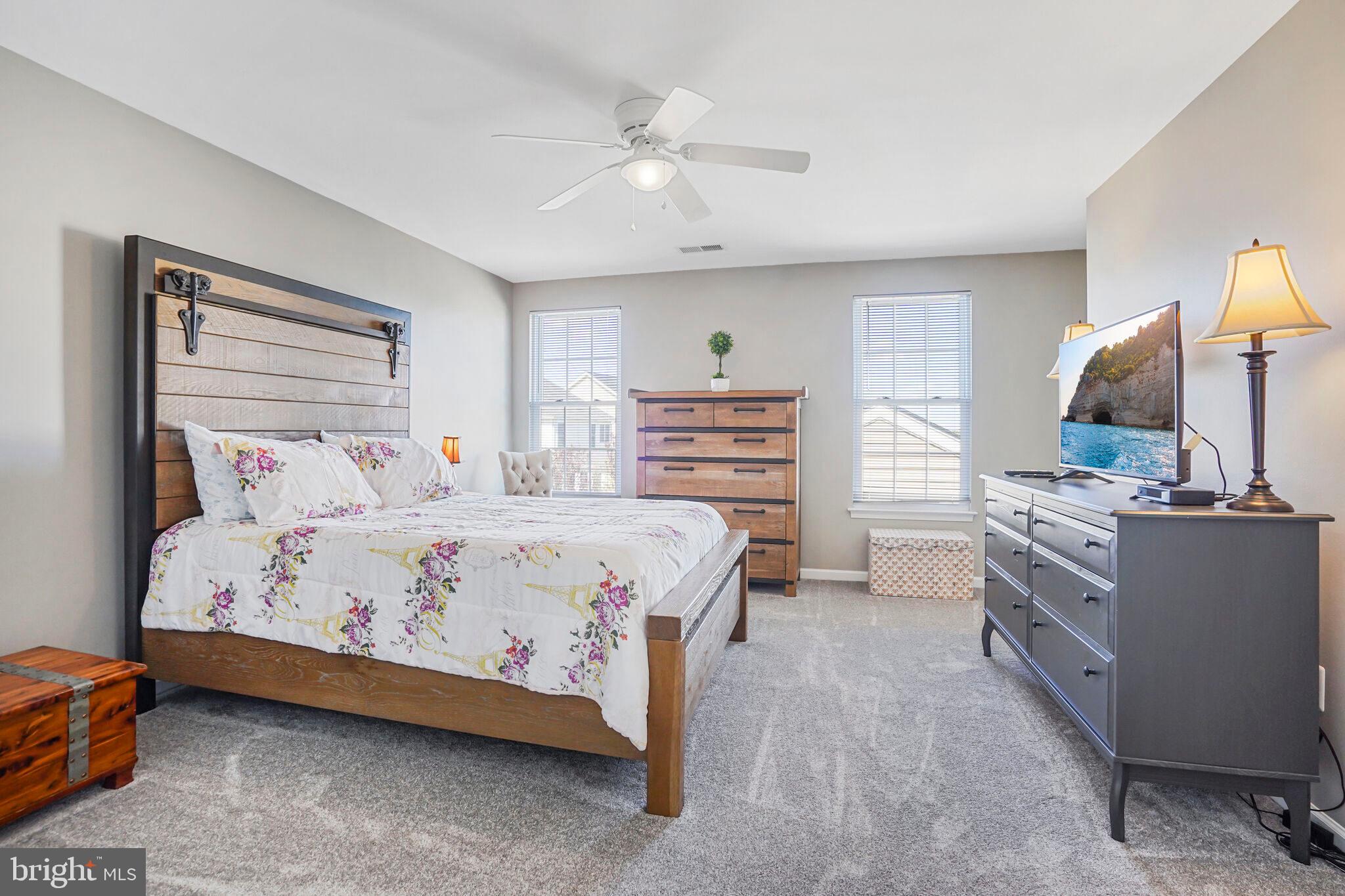 SOUTH RIDING - Residential