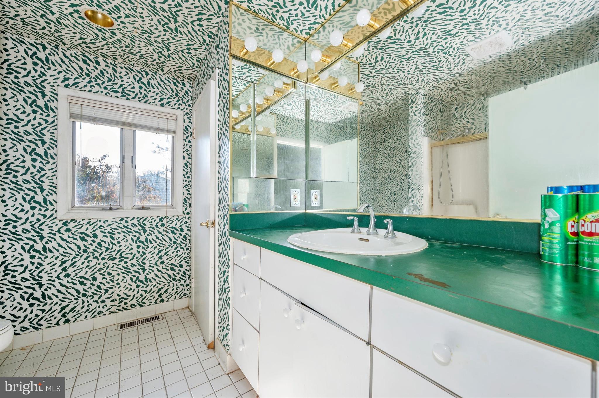 WORTHINGTON - Residential