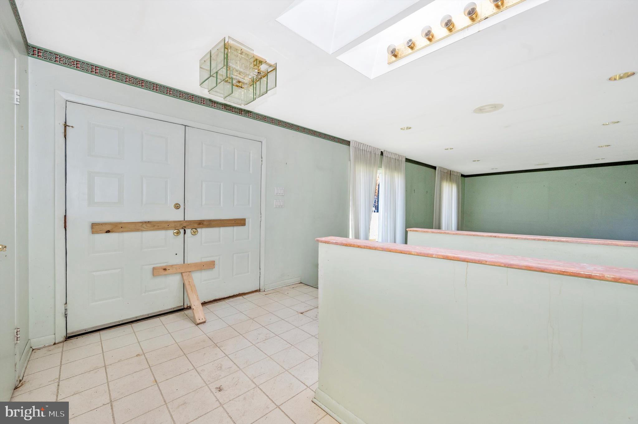 WORTHINGTON - Residential