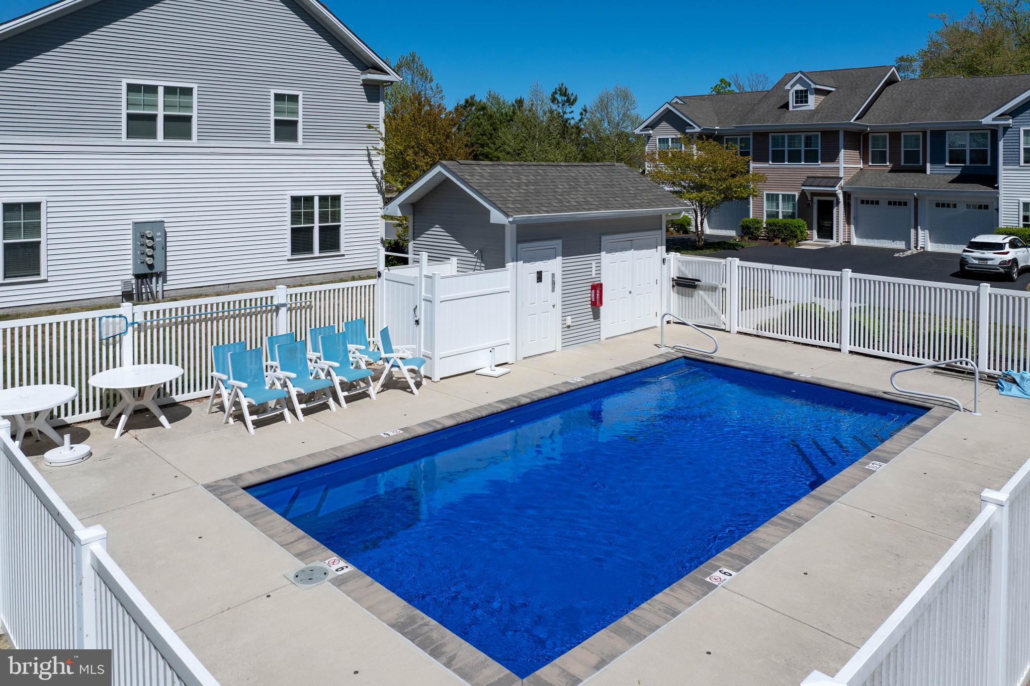TIDEWATERS - Residential