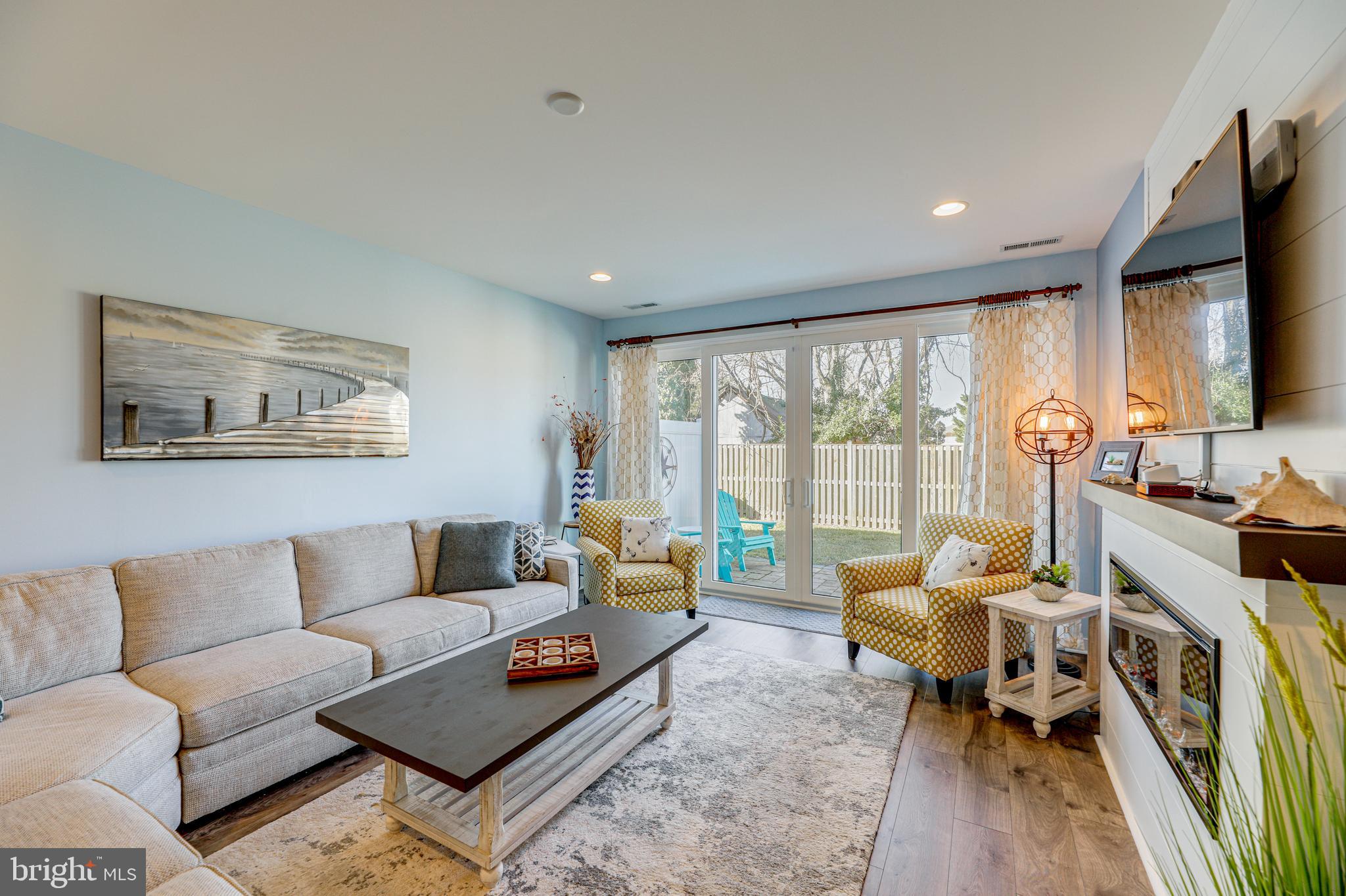 TIDEWATERS - Residential