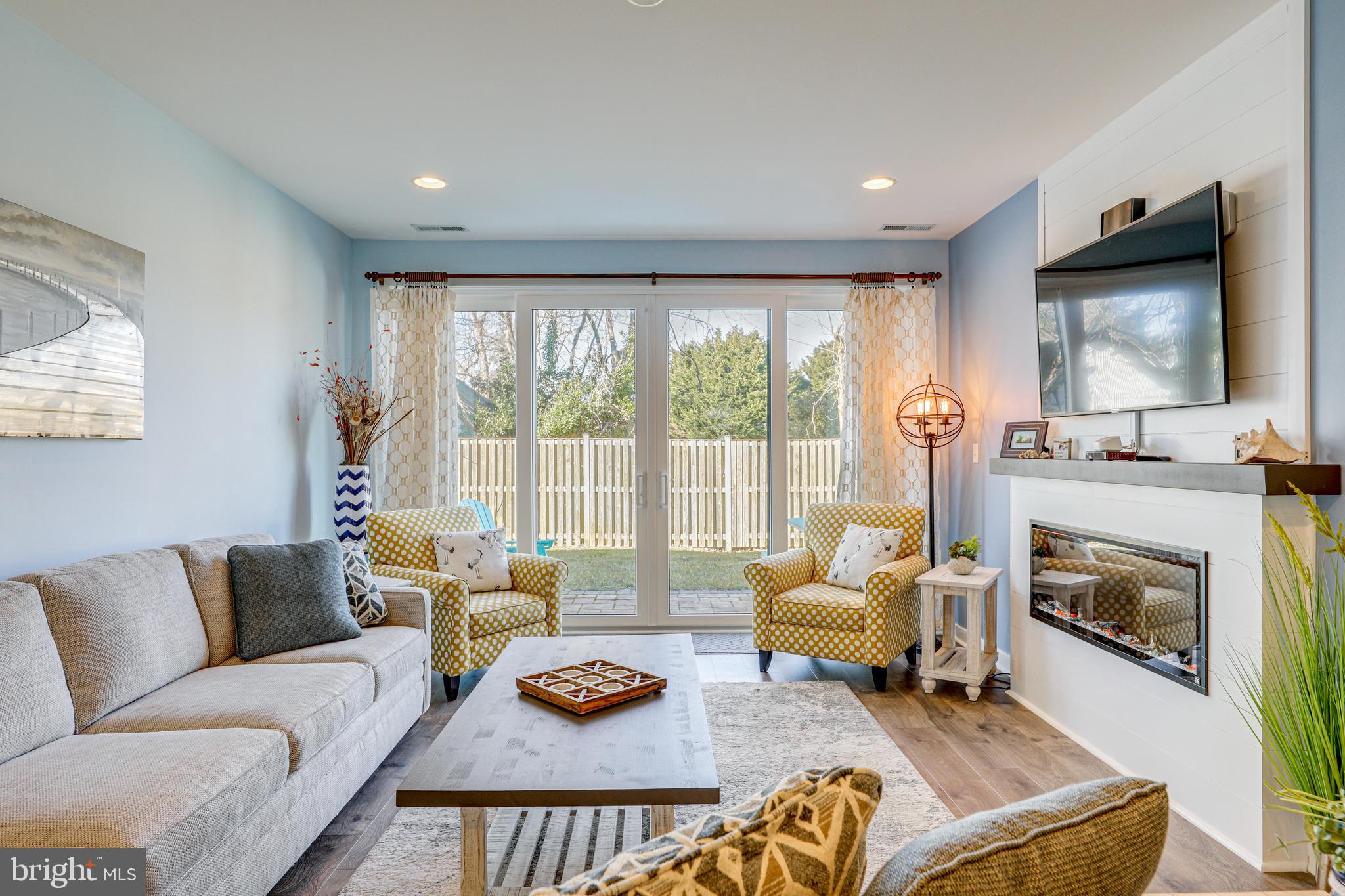 TIDEWATERS - Residential