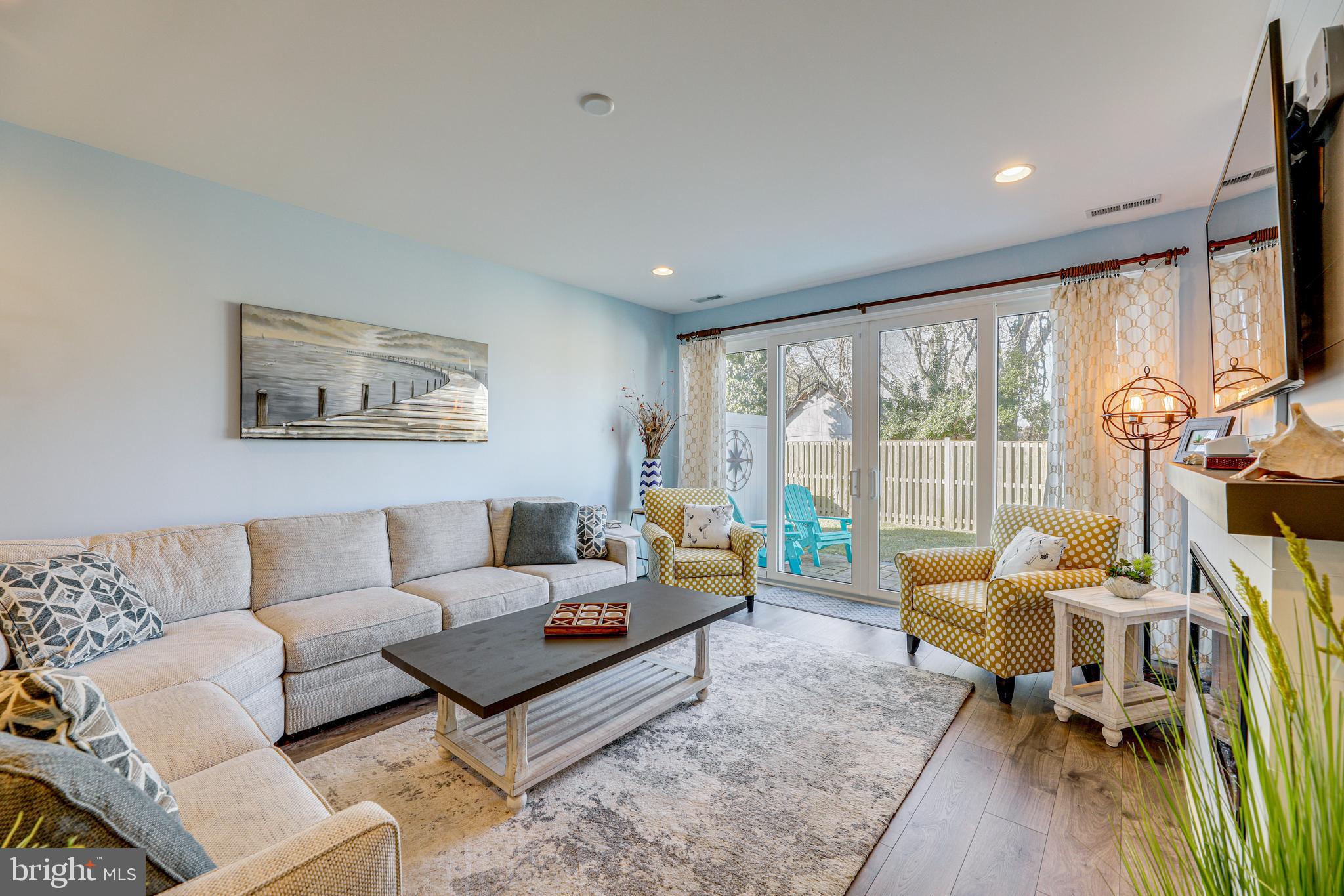 TIDEWATERS - Residential