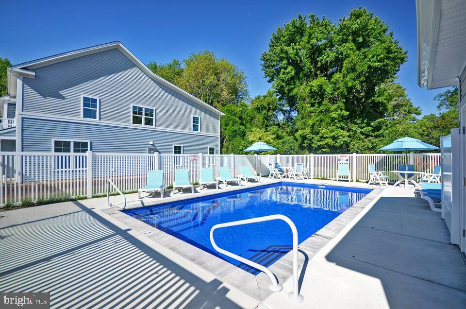TIDEWATERS - Residential
