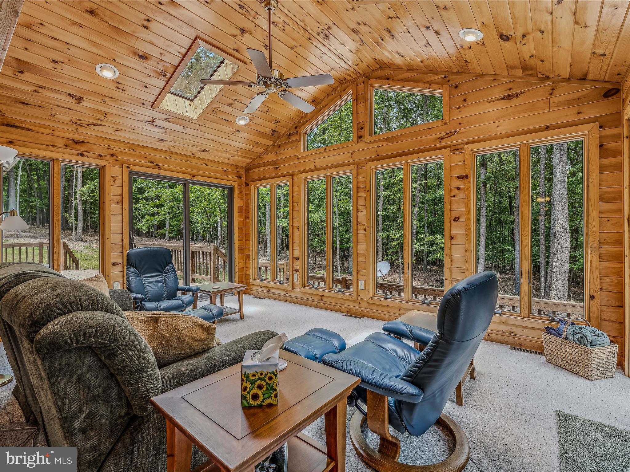 RIVER RIDGE - Residential