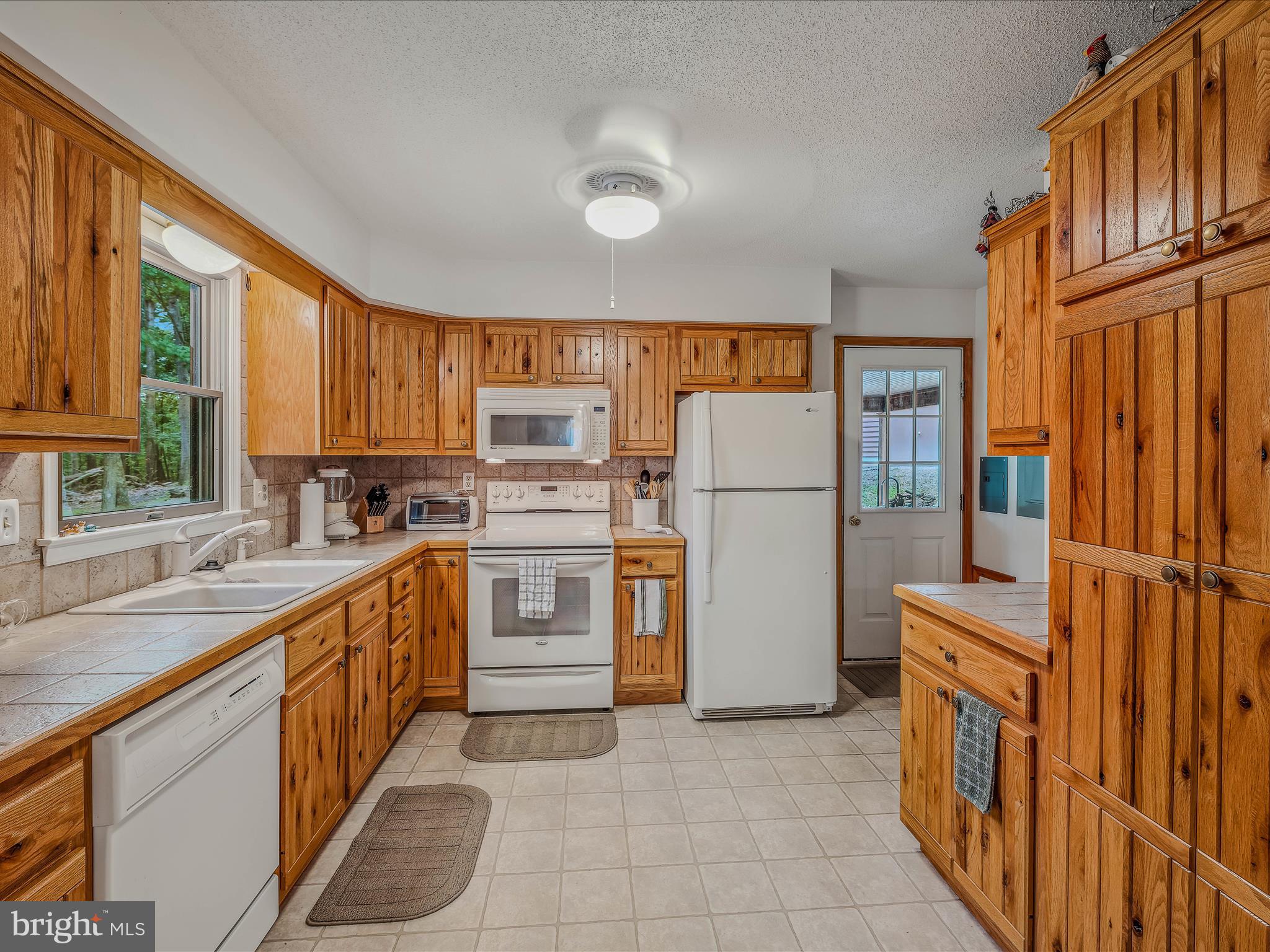 RIVER RIDGE - Residential