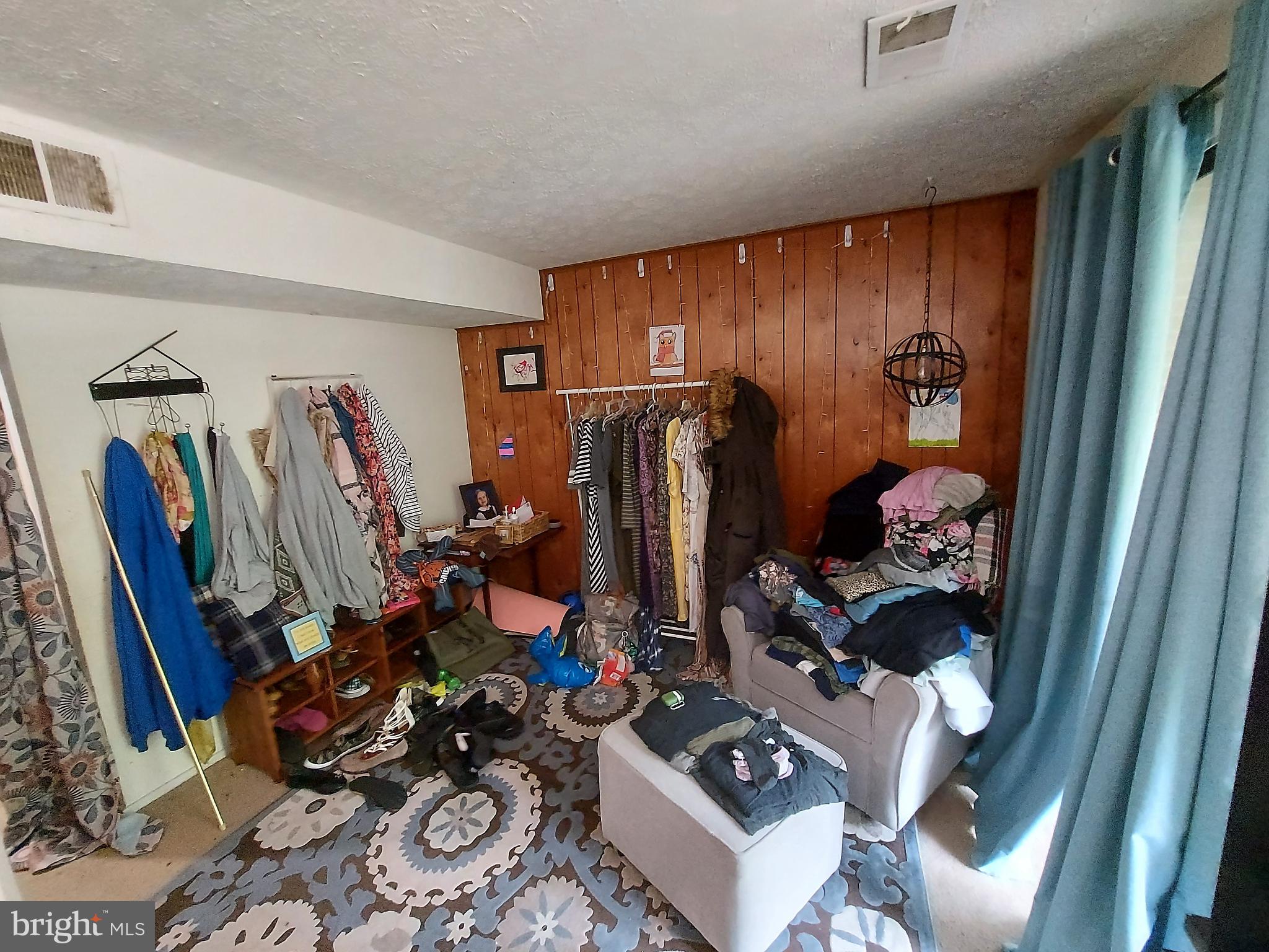 NEWINGTON STATION - Residential