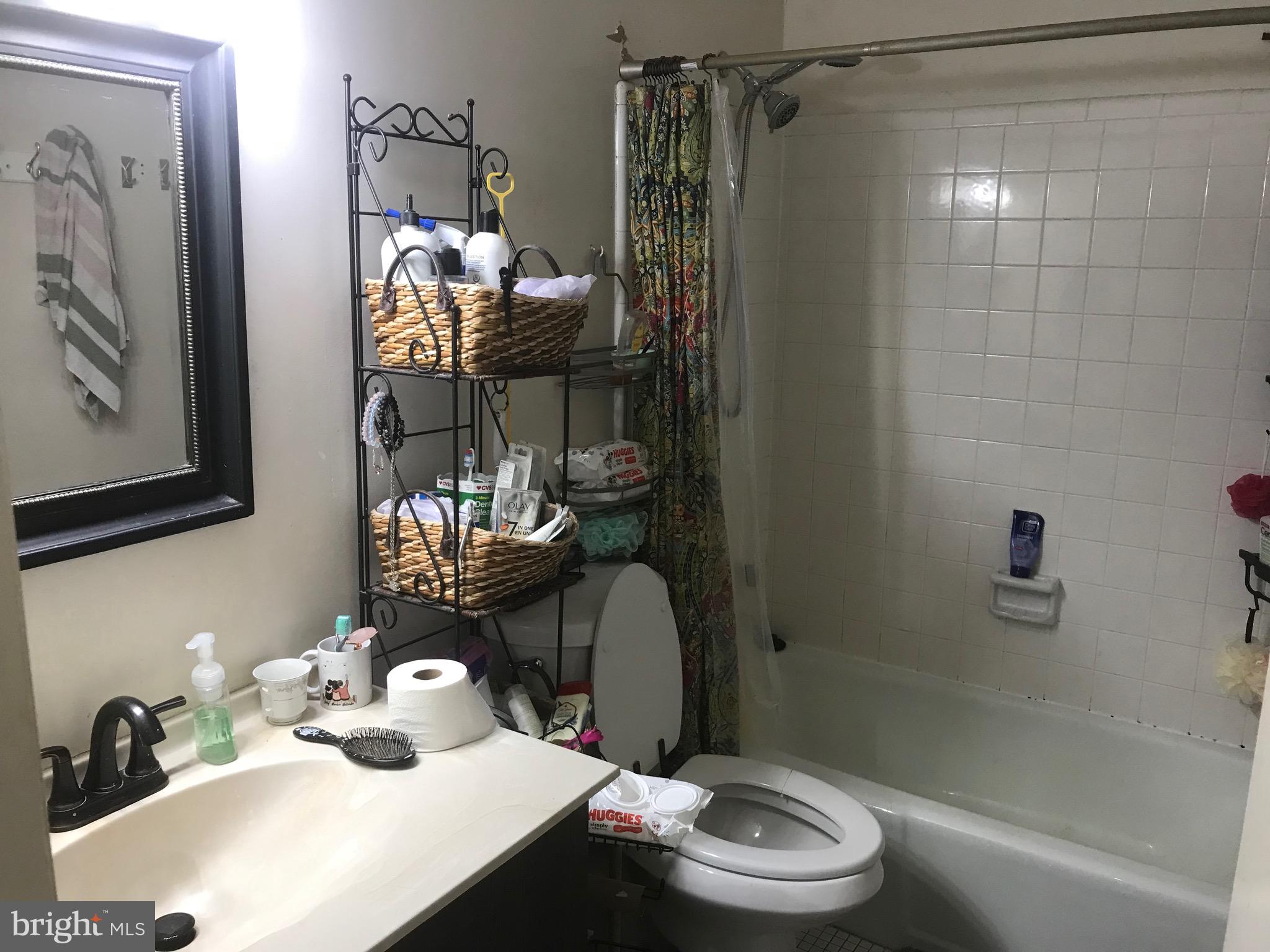 NEWINGTON STATION - Residential