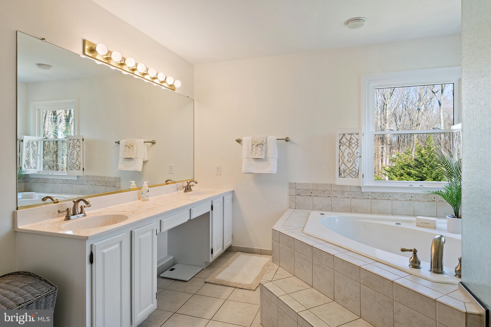 FAIRFIELD ESTATES - Residential