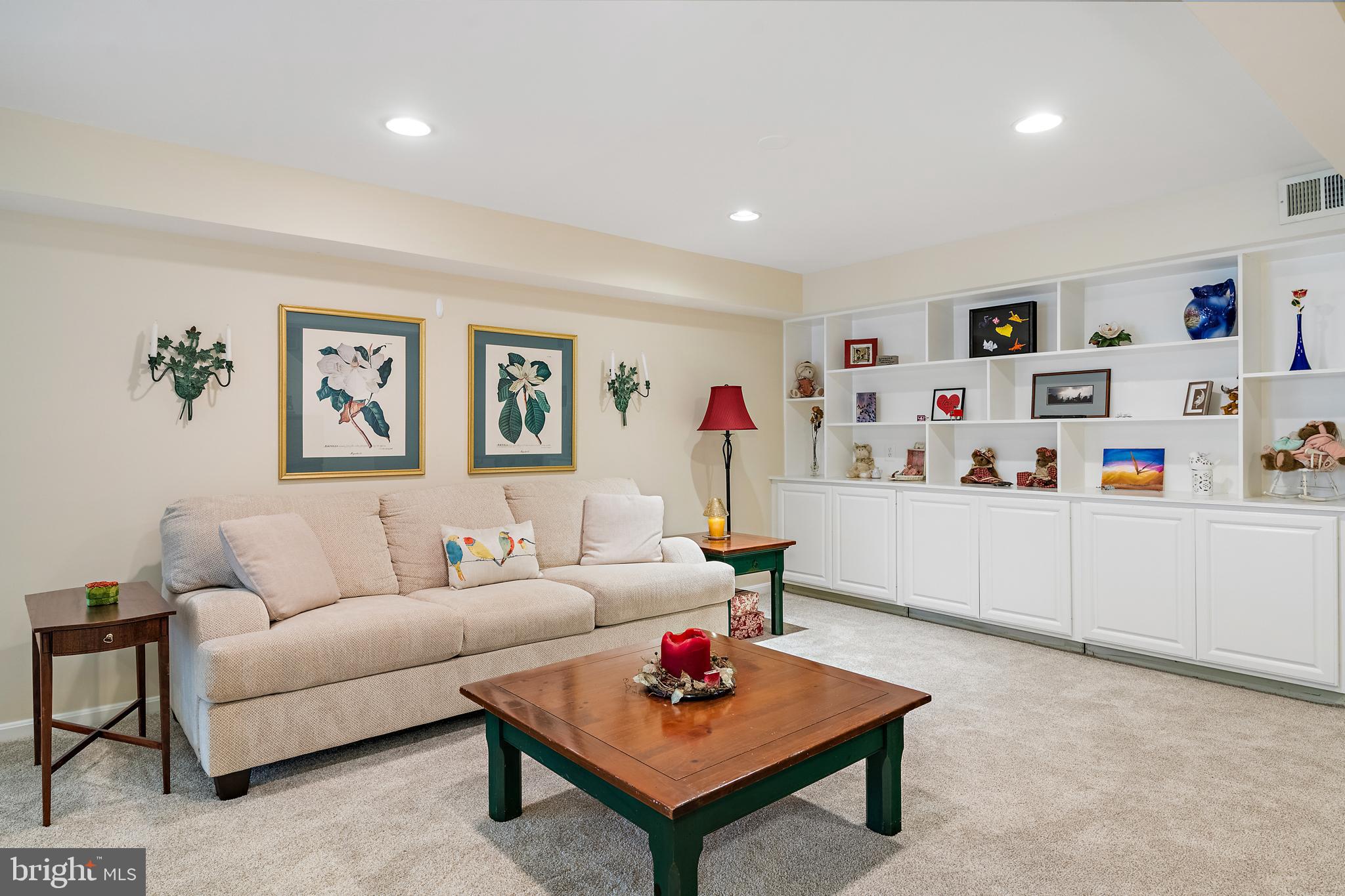 FAIRFIELD ESTATES - Residential