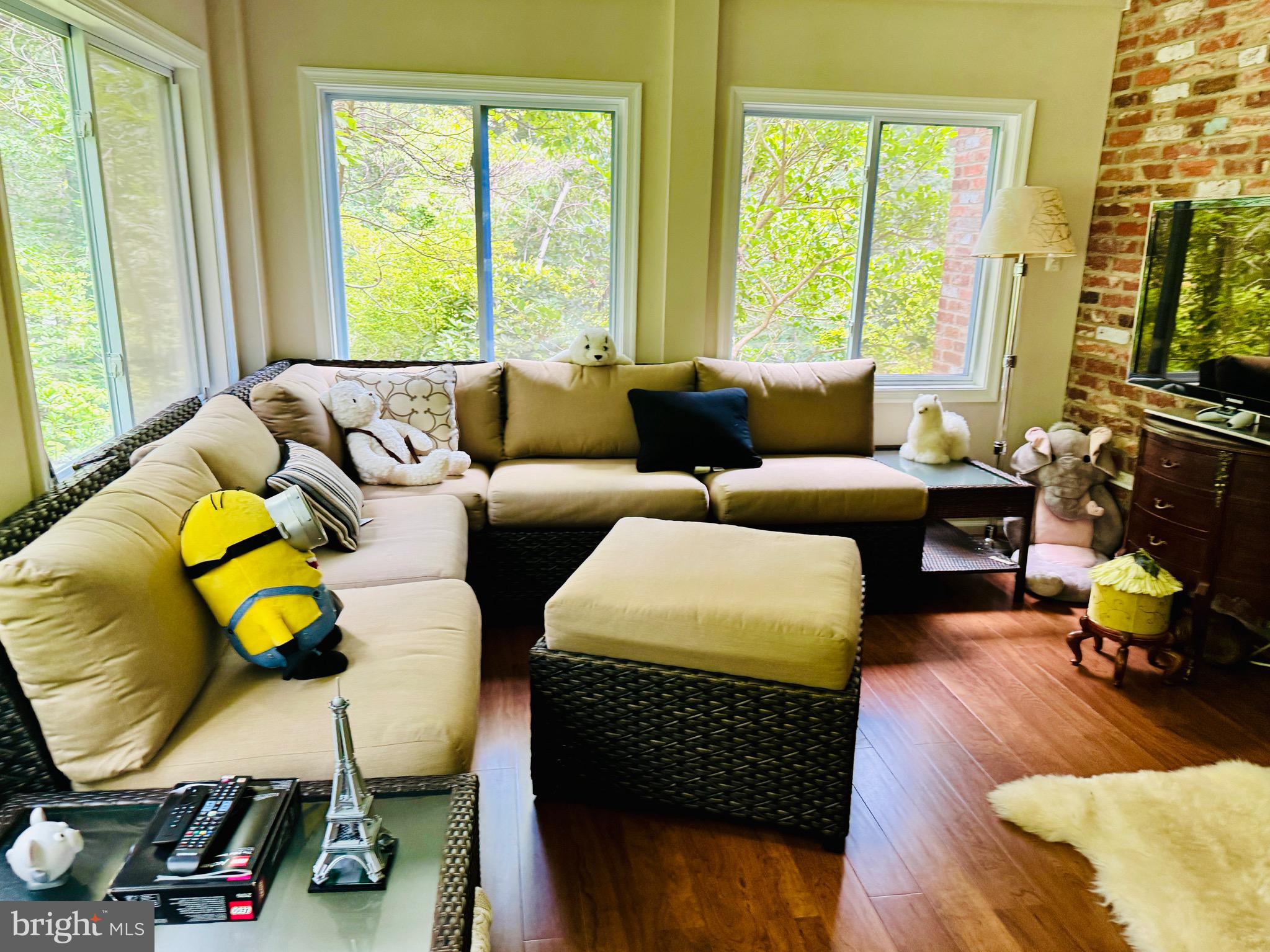 MANTUA - Residential Lease