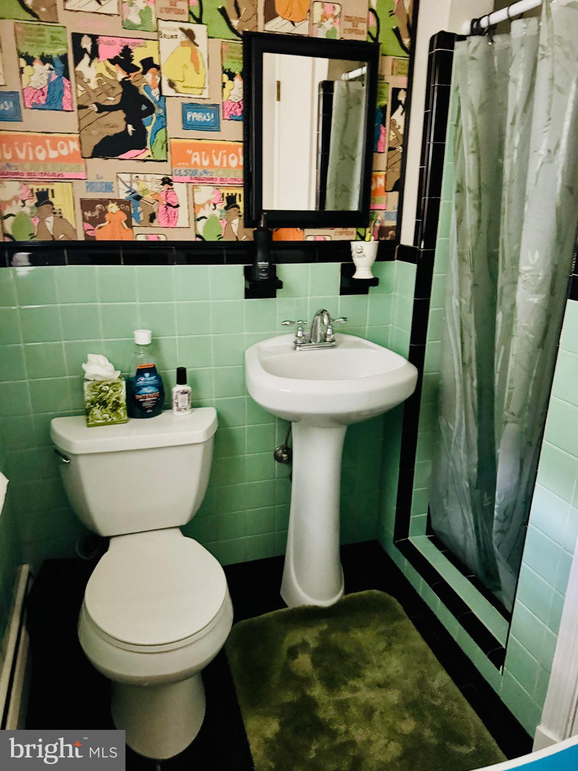 MANTUA - Residential Lease