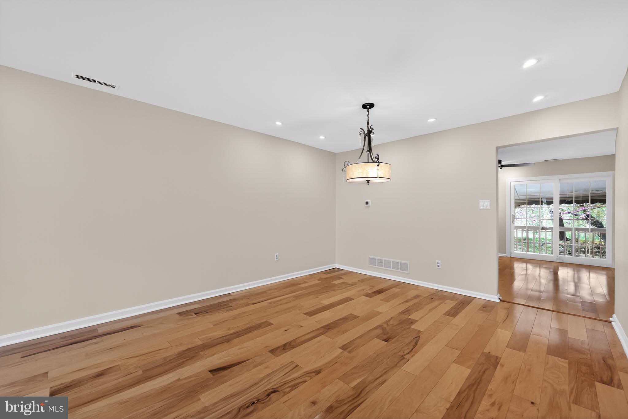 BLUE BELL WOODS - Residential