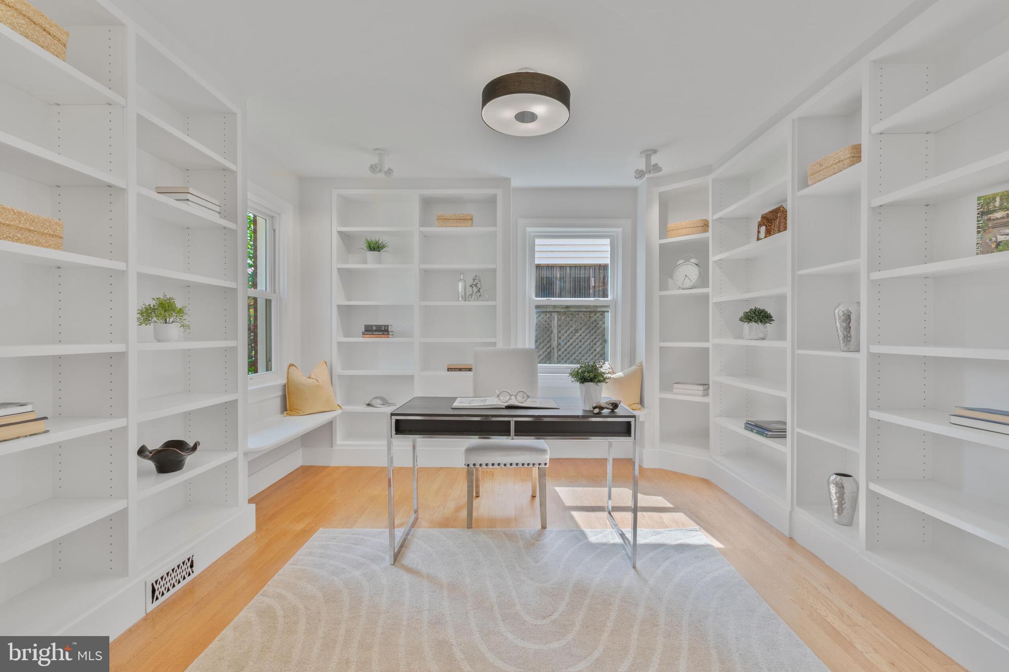 WAYCROFT WOODLAWN - Residential